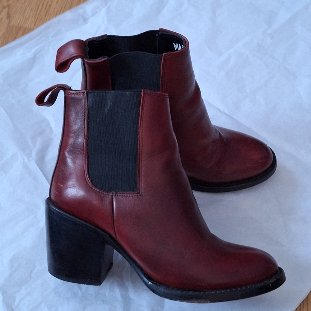 Marciante and Co burgundy leather boots EUC size 6